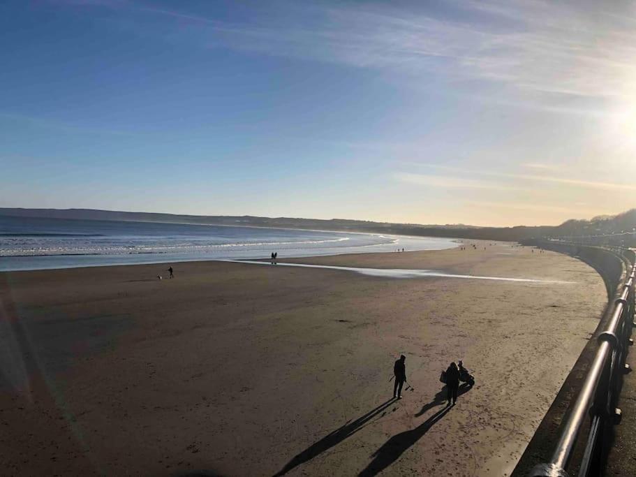 Large Cottage, Beach, Pubs Shops, Netflix, Bbq, Dog Friendly Hunmanby Luaran gambar