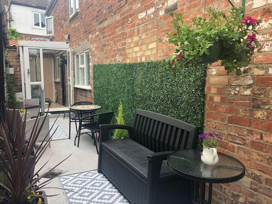 Large Cottage, Beach, Pubs Shops, Netflix, Bbq, Dog Friendly Hunmanby Luaran gambar