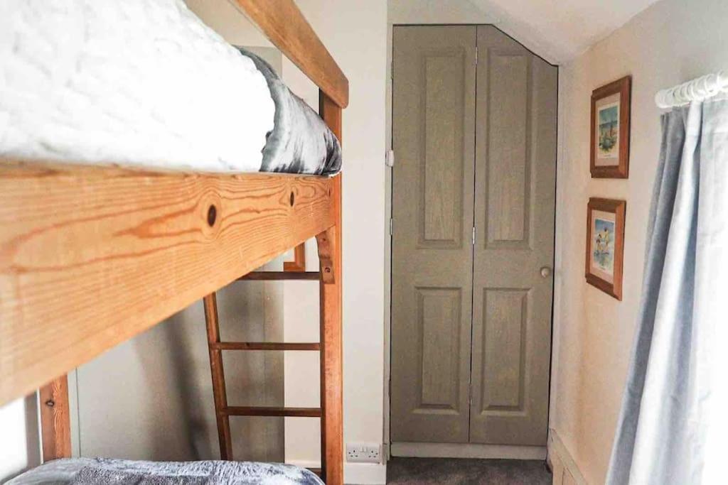 Large Cottage, Beach, Pubs Shops, Netflix, Bbq, Dog Friendly Hunmanby Luaran gambar